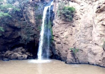 Makalia Waterfall in Lake Nakuru